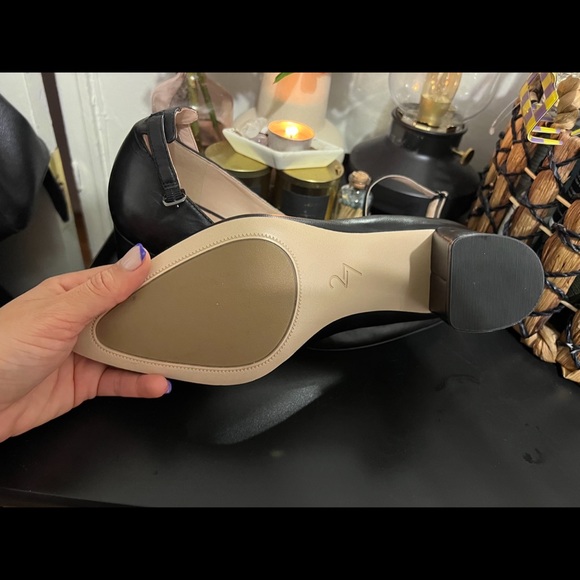 Naturalizer heels - Picture 2 of 3